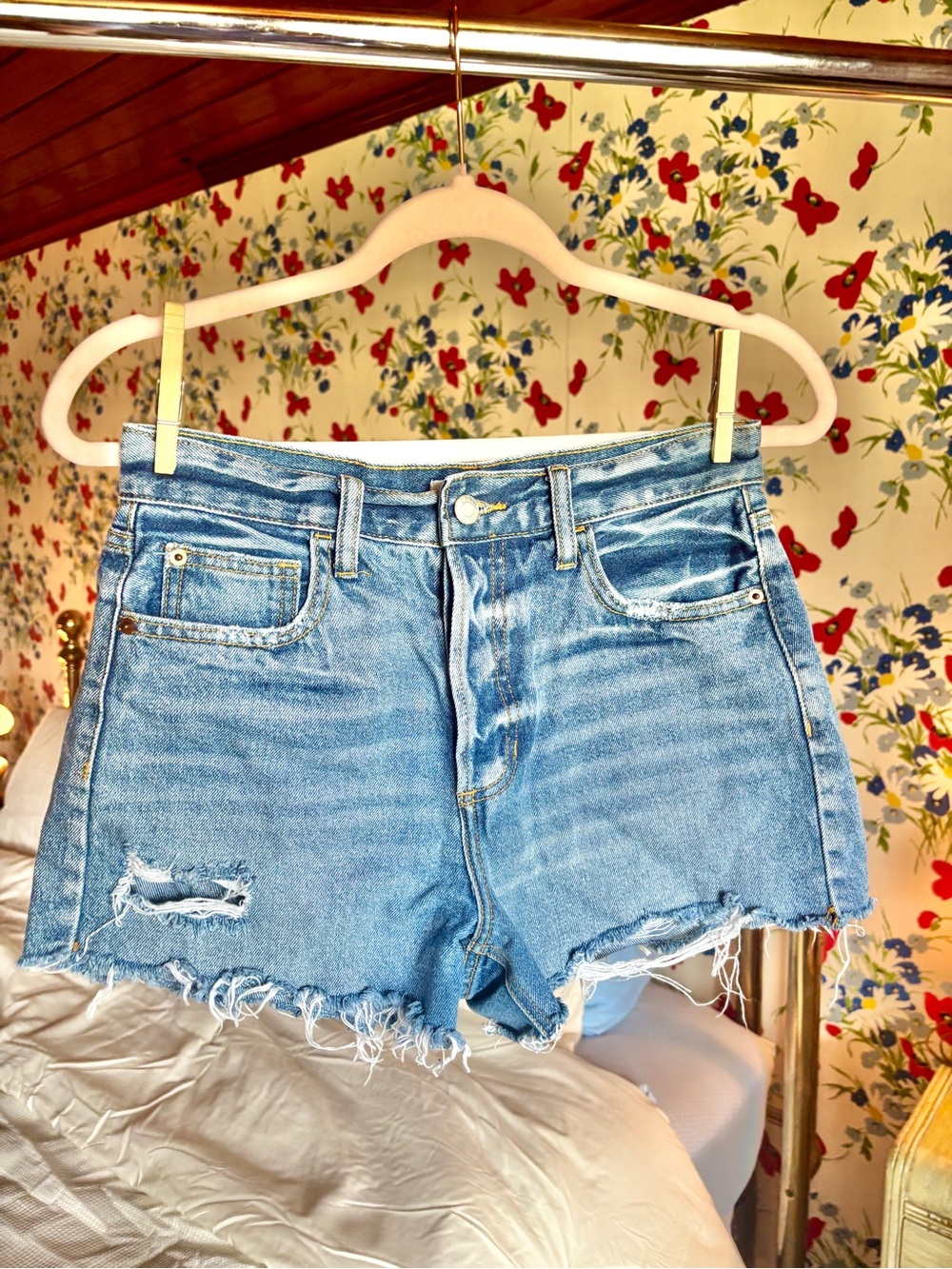 cello size small distressed denim cutoff shorts high rise y2k short jean shorts